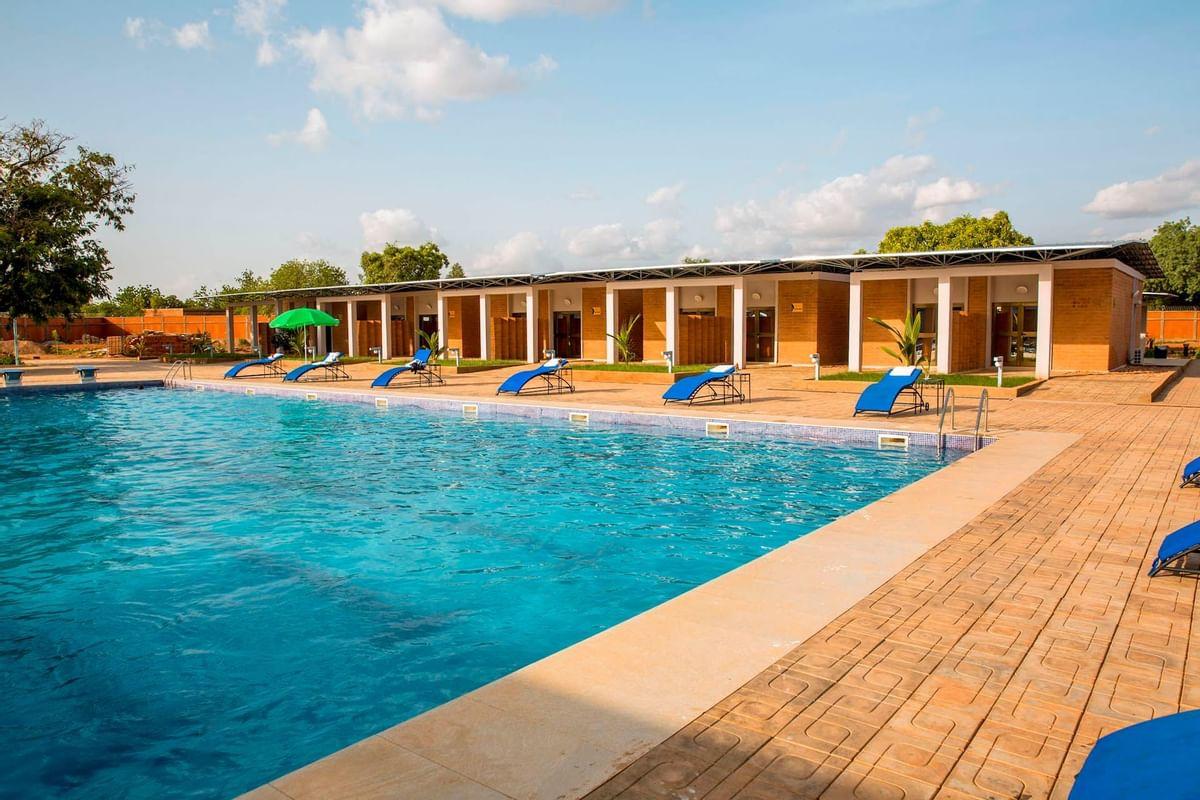 Dunia Hotel Ouagadougou Loumbila Buitenkant foto