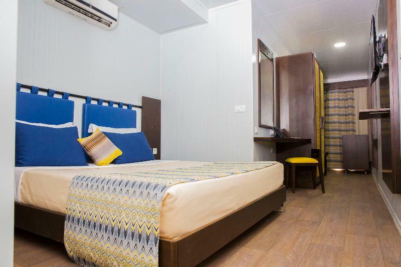 Dunia Hotel Ouagadougou Loumbila Buitenkant foto